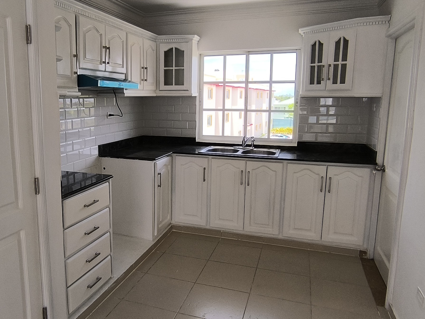 Cocina equipada y moderna del apartamento Cana Esmeralda